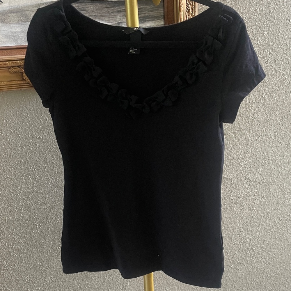 H&M Black Short Sleeve Top with Ruffle Detail